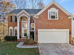 7521 Lady Bank Dr, Charlotte, NC 28269