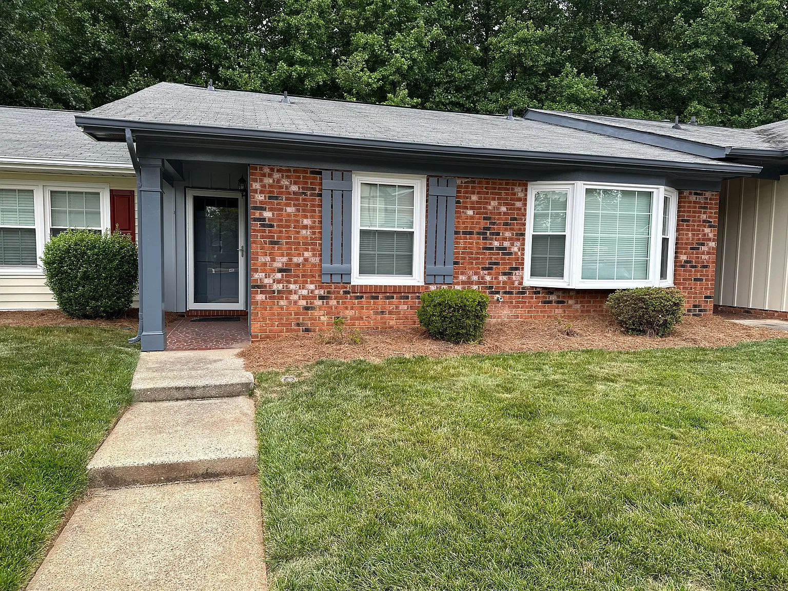 3 bed, 1130 sqft, $1,850 — Photo 1
