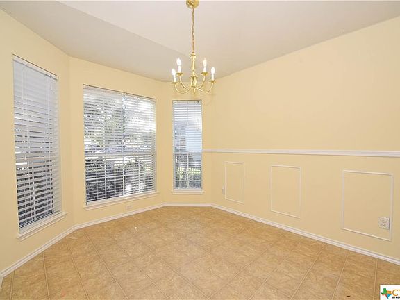 4th image of 5403 Causeway Ct