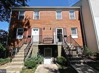 102C Leeds Ct E, Warrenton, VA 20186