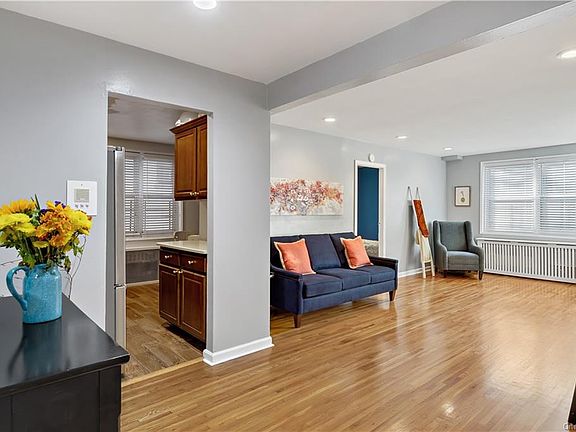2nd image of 3363 Sedgwick Ave APT 2T