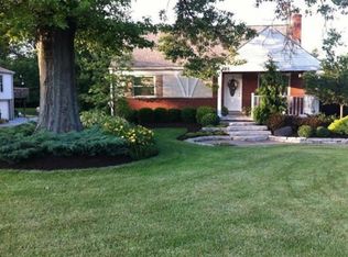 1842 Devils Backbone Rd, Cincinnati, OH 45233