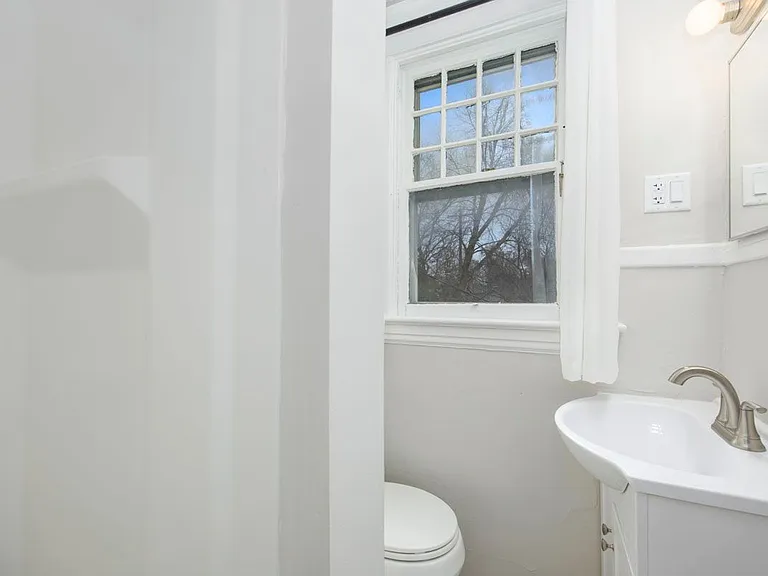 538 Logan St SE — Photo 14