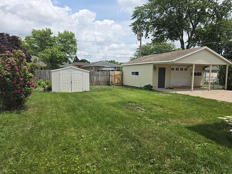 10215 S Kildare Ave — Photo 17