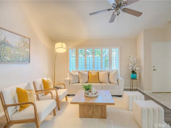 2528 N Tustin Ave Unit D, Santa Ana, CA 92705