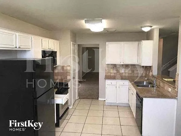 2002 Woodland Hills Dr — Photo 5