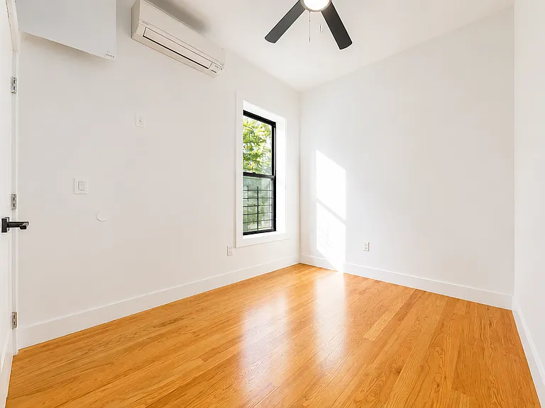 279 Kosciuszko St #401 — Photo 5