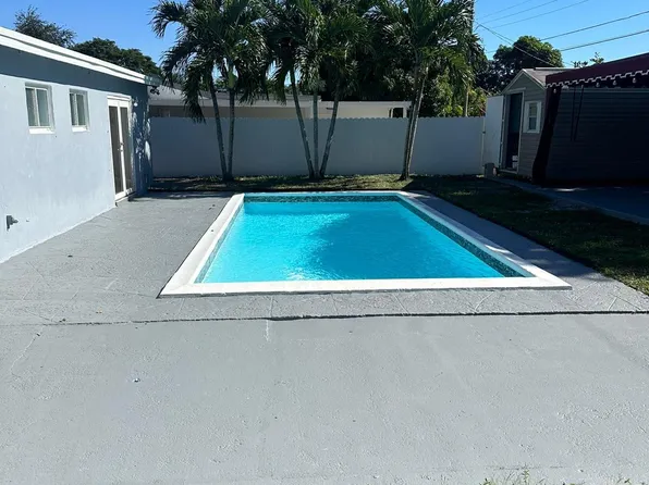 7120 Hope St, Hollywood, FL 33024