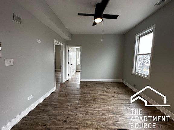 5th image of 1945 S Canalport Ave #2