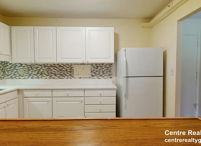 77 Monmouth St #691 — Photo 2