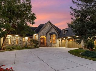 10683 Sonoma Rdg, Eden Prairie, MN 55347