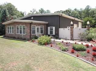 232 Longleaf Dr, Lagrange, GA 30240