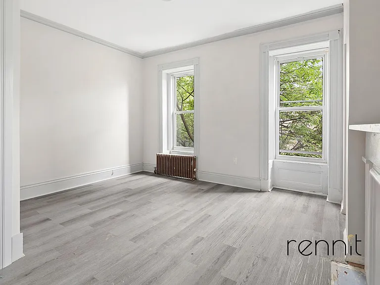 77 Somers St #2 — Photo 5