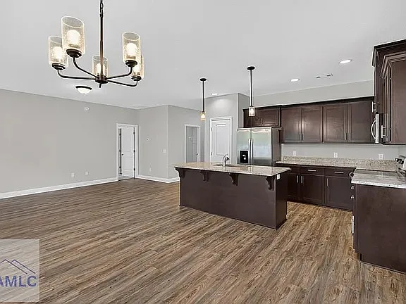 589 Meloney Dr — Photo 6