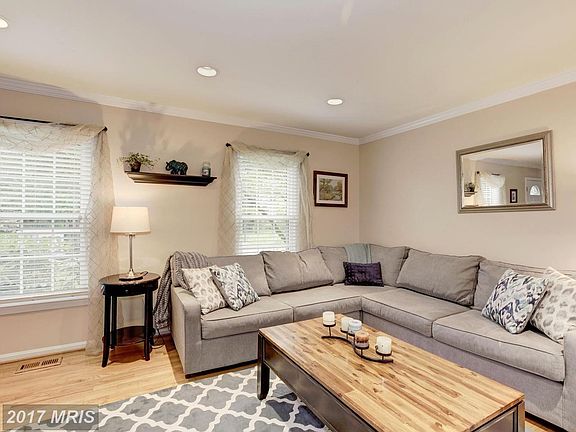 3rd image of 13159 Autumn Hill Ln