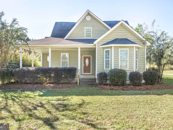 119 William D St, Cochran, GA 31014