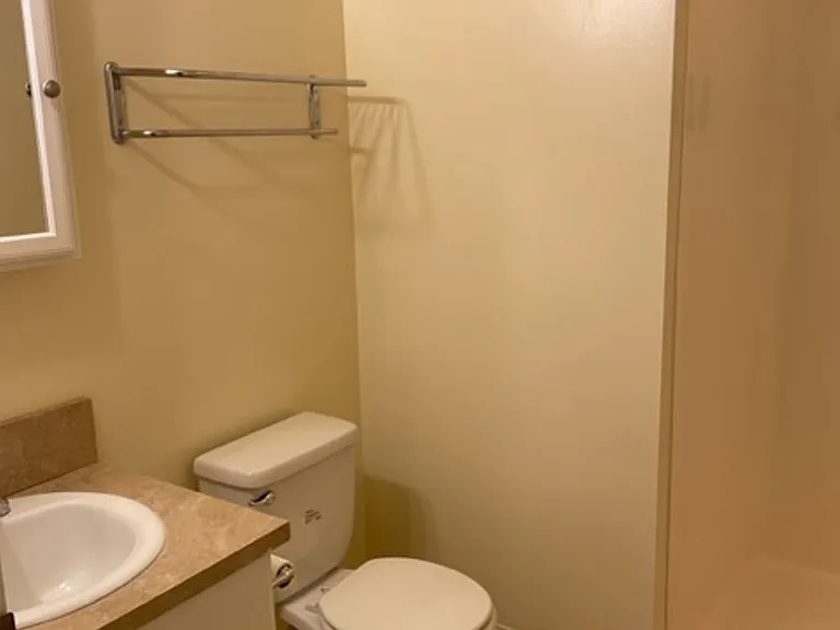 Washington Plaza Apartments — Photo 54