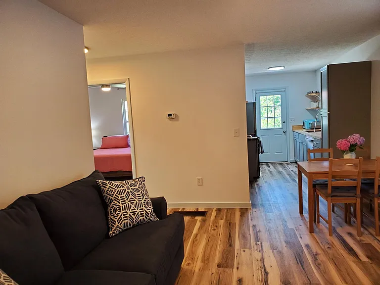 81 Deaver St #B — Photo 11