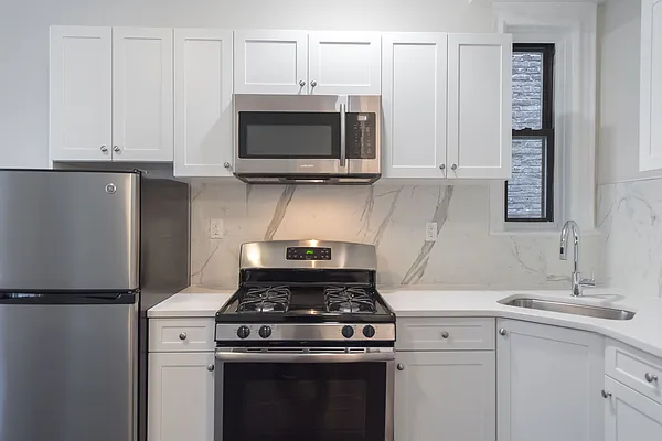 Rented by Halstead Real Estate | media 15