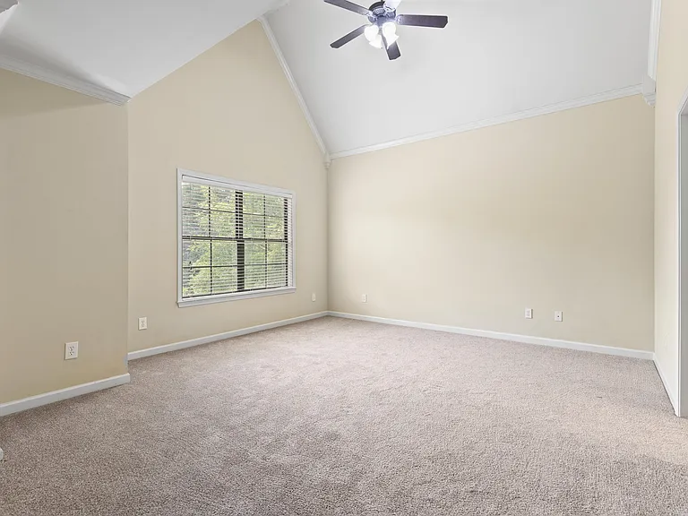 1951 Stephanie Ct — Photo 2