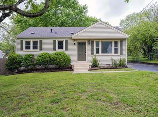 1920 Overton Dr, Columbia, TN 38401
