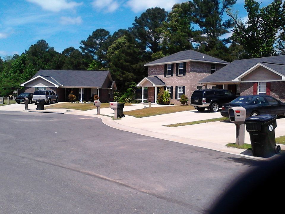 1st image of 2214 1st St E