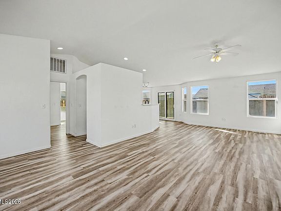 2nd image of 133 Prairie Ln