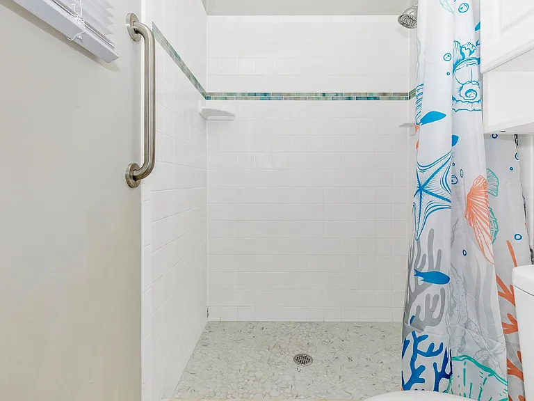 1502 Chandler Ave — Photo 29