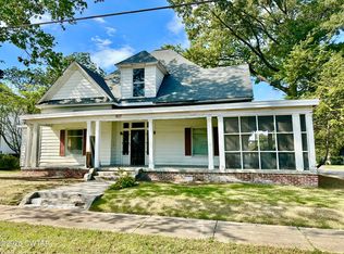 417 N 17th Ave, Humboldt, TN 38343