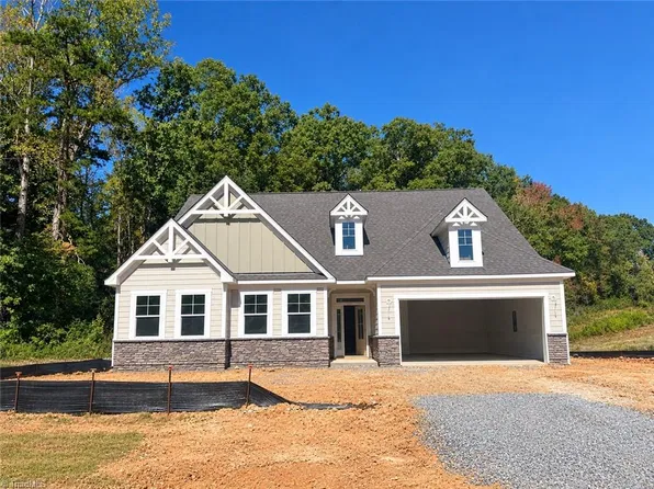 8171 Burberry Trl, Clemmons, NC 27012