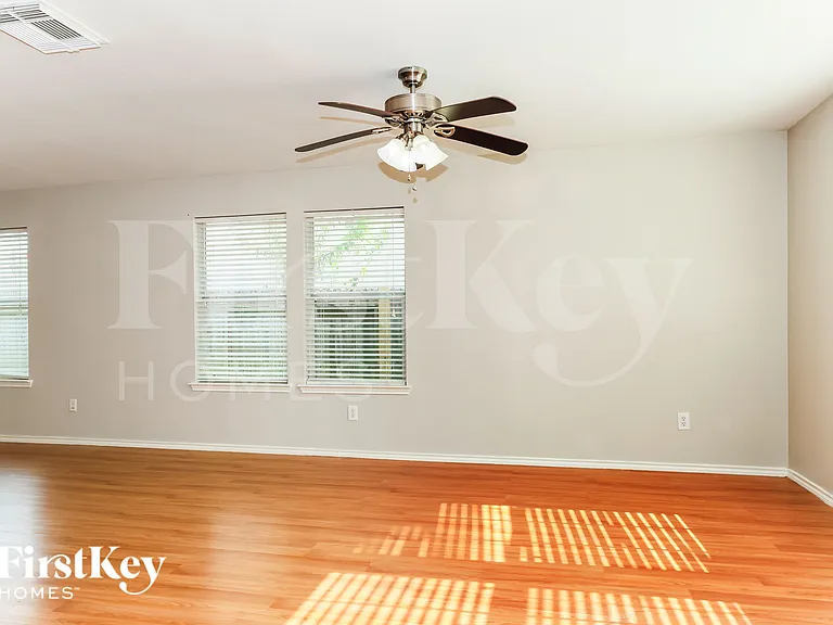 7919 Raven Creek Ln — Photo 6