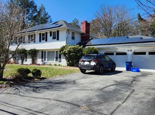 17 Carriage Dr, Lexington, MA 02420