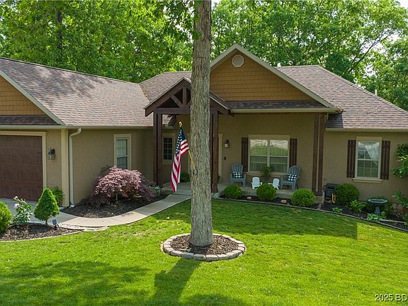 2nd image of 127 Arrowhead Dr