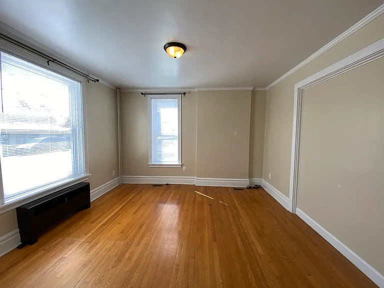 25 E North St — Photo 4
