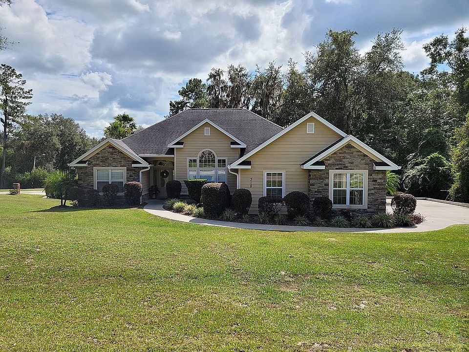 1st image of 318 NW Zack Dr