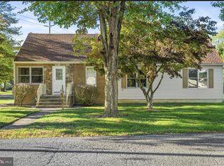 449 Chestnut St, Williamstown, NJ 08094