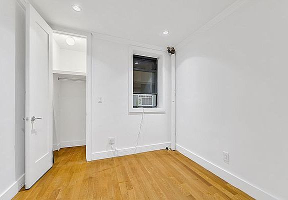 5th image of 228 E 27th St APT 4B