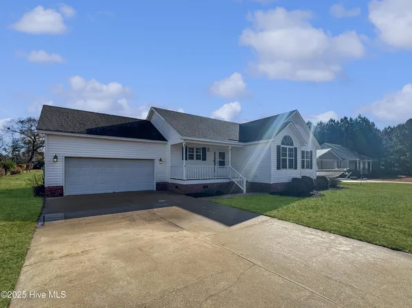 11165 Candlewick Road, Bailey, NC 27807