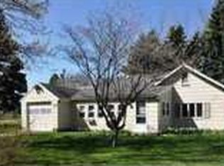 345 Cascade Pl, Irondequoit, NY 14609