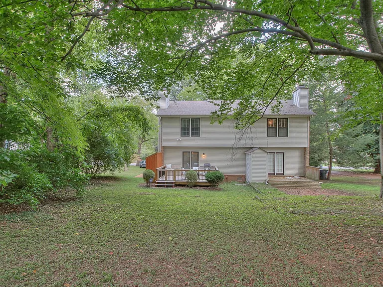 3321 Lealand Ln — Photo 39