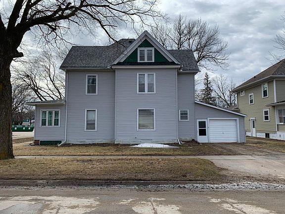 2nd image of 202 S Thorington St