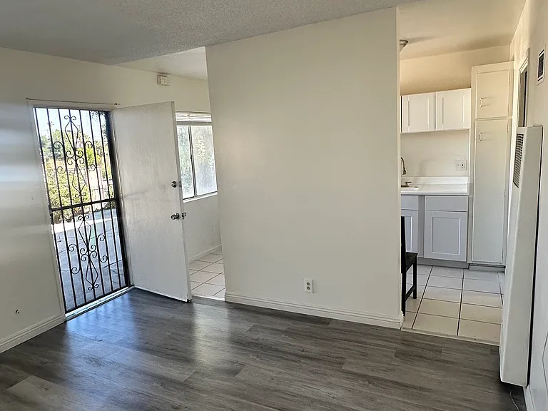 850 Brightwood St #K — Photo 6