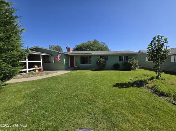 3204 W Viola Ave, Yakima, WA 98902