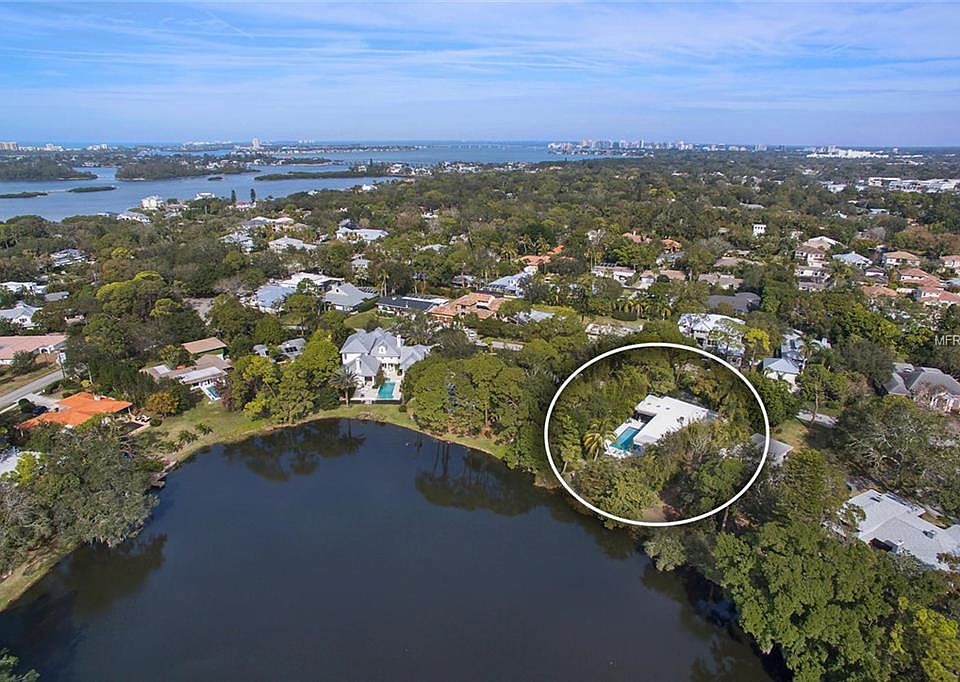 1st image of 1624 N Lake Shore Dr