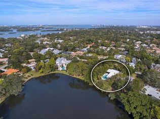1624 N Lake Shore Dr, Sarasota, FL 34231