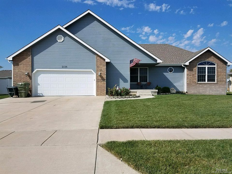1st image of 2136 Falconview Dr