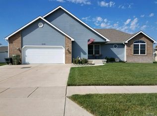 2136 Falconview Dr, Salina, KS 67401