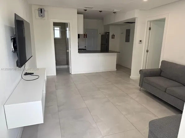 2201 Greene St APT 1, Hollywood, FL 33020