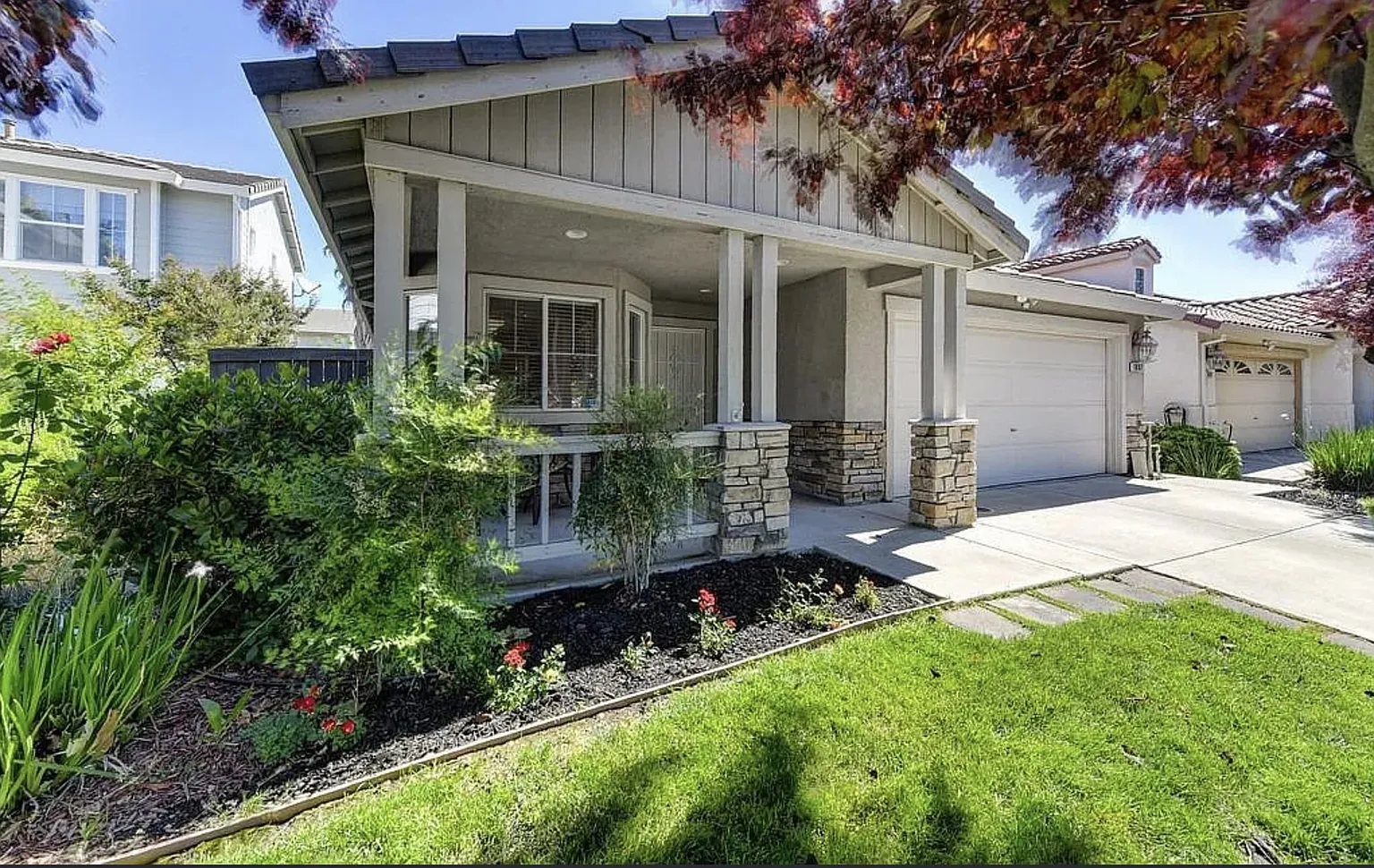 1807 Danbrook Dr photo 1