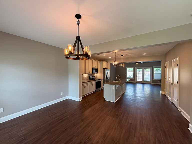 315 E. Clark Blvd (Cottages on Clark Townhomes HOA) — Photo 6